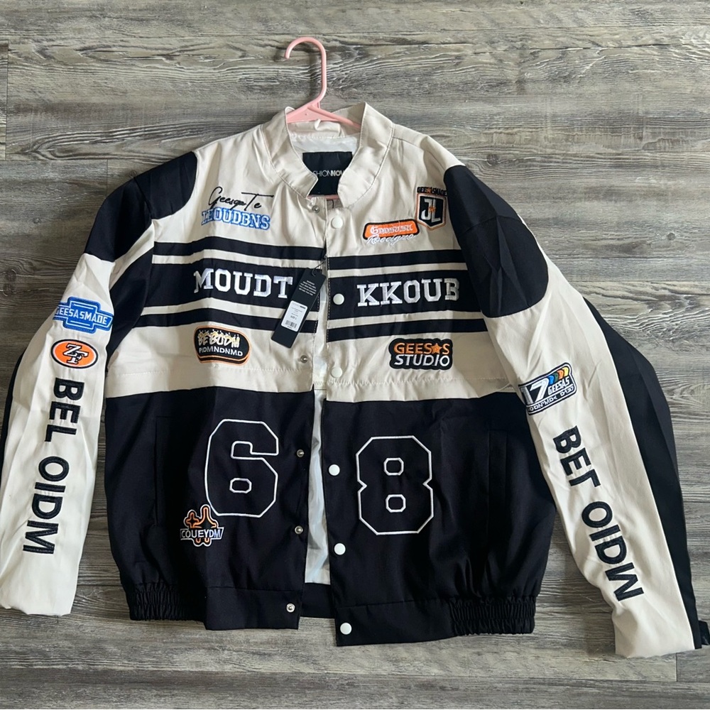 NWT Fashion Nova Women’s 2-in-1 Detachable Cropped Racing Jacket